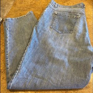 Women’s Gloria Vanderbilt Jeans size 18W